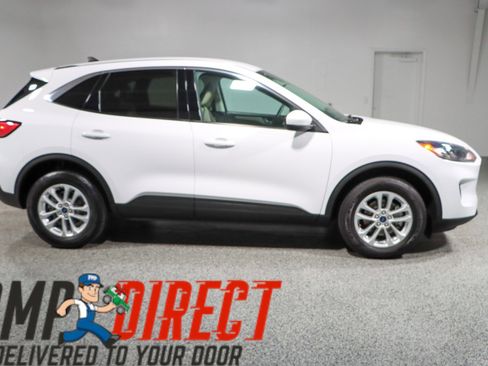 Used 2021 Ford Escape SE image 6