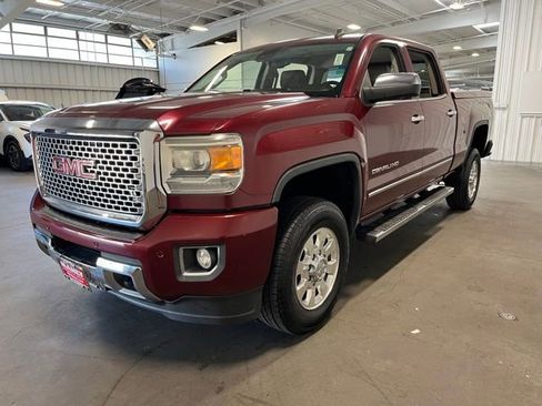 Used 2015 GMC Sierra 2500 Denali RWD image 7