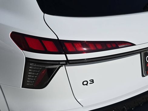 New 2026 Audi Q3 quattro 2.0T AWD/4WD image 34