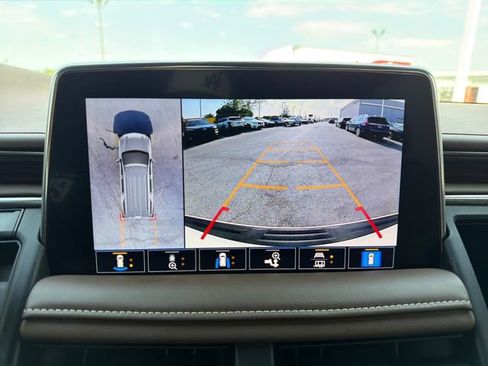 Used 2021 Chevrolet Tahoe High Country AWD/4WD image 13