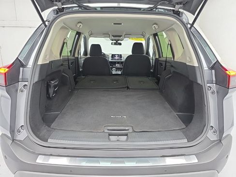 Used 2023 Nissan Rogue SV AWD/4WD image 46