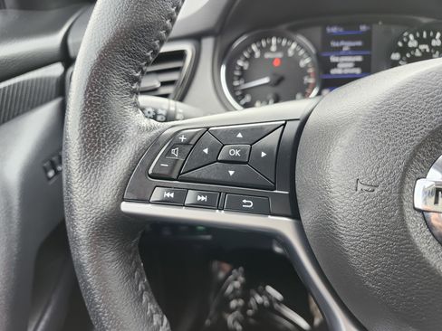 Used 2019 Nissan Rogue SL AWD/4WD image 36