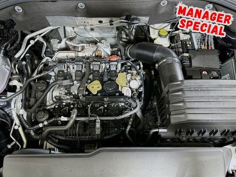 Used 2024 Volkswagen Atlas SEL image 32