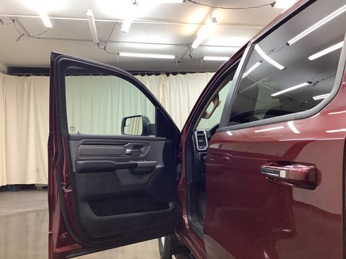 Used 2019 RAM 1500 Big Horn image 12