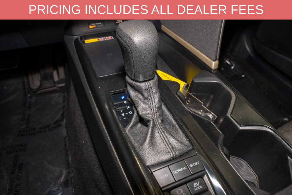 Used 2025 Toyota Camry LE w/ Convenience Package AWD/4WD image 16