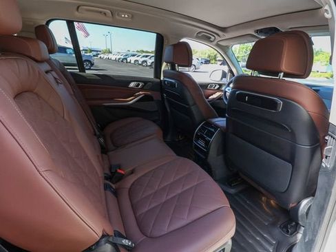 Used 2026 BMW X7 xDrive40i w/ Premium Package AWD/4WD image 24