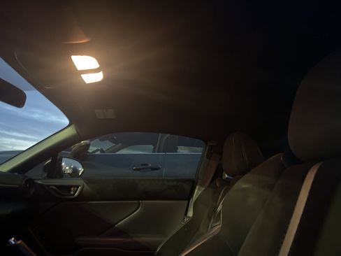 Used 2023 Toyota GR86 Premium image 9