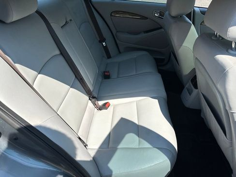 Used 2005 Jaguar S-TYPE R image 24