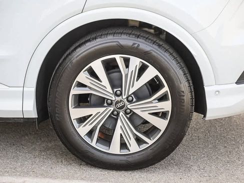 Used 2023 Audi Q4 e-tron Premium Plus w/ Premium Plus image 10