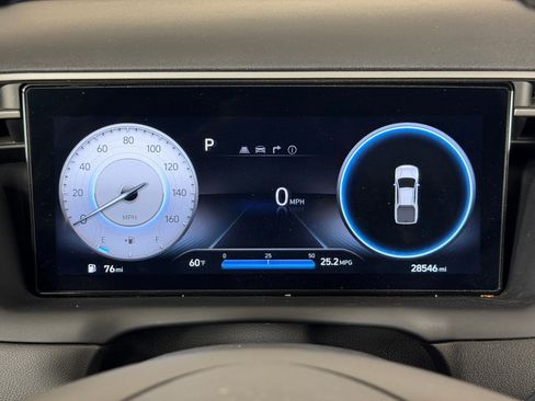 Used 2023 Hyundai Santa Cruz Limited image 17