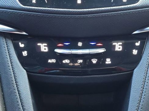 Used 2021 Cadillac XT5 Premium Luxury image 38