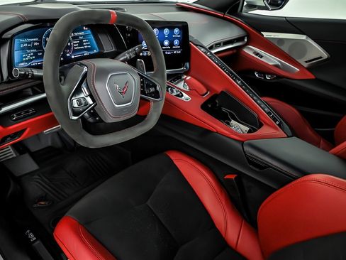 Used 2023 Chevrolet Corvette Stingray Premium Cpe w/ Z51 Performance Package RWD image 17