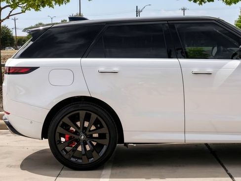 Used 2024 Land Rover Range Rover Sport Dynamic SE AWD/4WD image 9