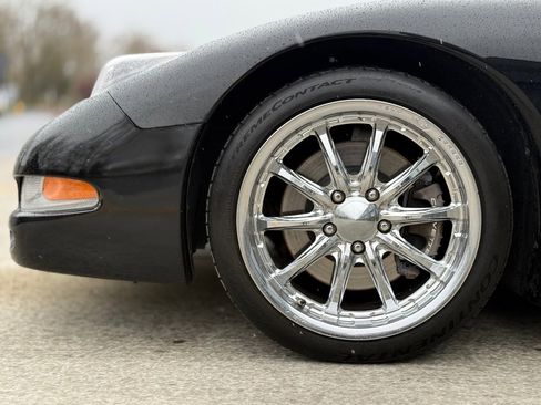 Used 1998 Chevrolet Corvette Coupe w/ Memory Pkg image 15