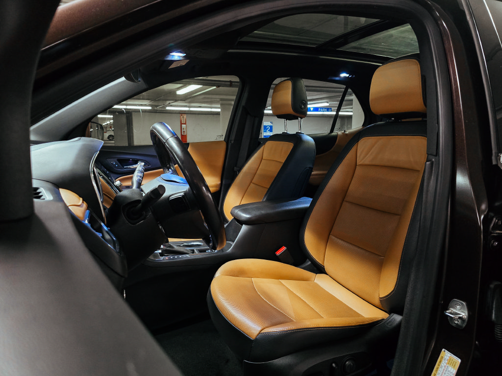 Used 2020 Chevrolet Equinox Premier FWD image 18