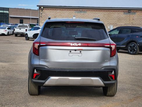 New 2026 Kia Seltos EX image 11