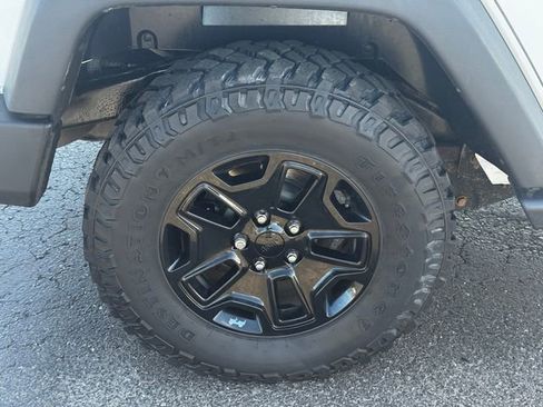 Certified 2018 Jeep Wrangler Unlimited Sport image 12