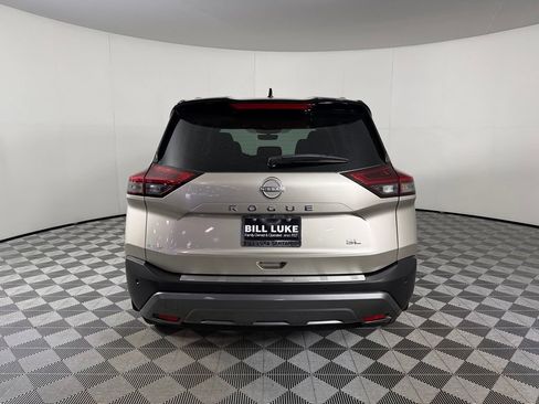 Used 2023 Nissan Rogue SL w/ SL Premium Package FWD image 8