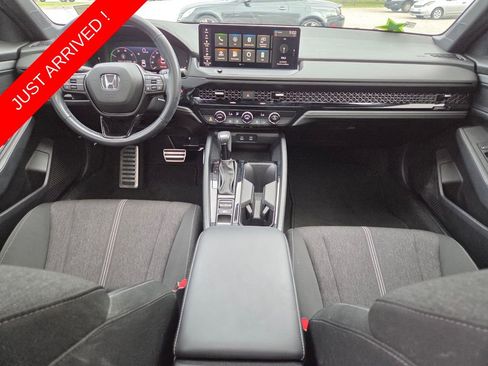 Used 2023 Honda Accord Sport image 5