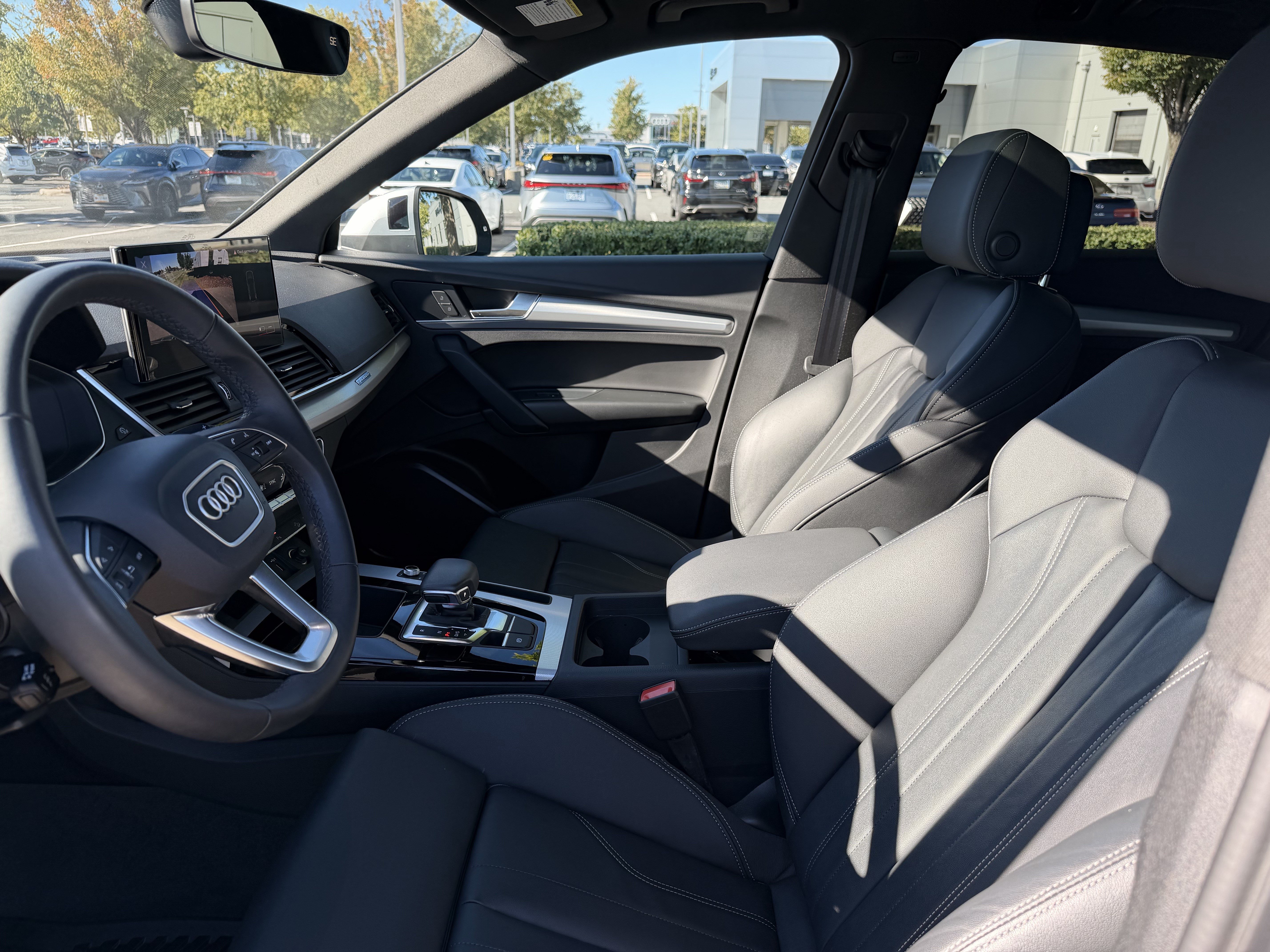 Certified 2025 Audi Q5 2.0T Premium w/ Convenience Plus Package AWD/4WD image 16