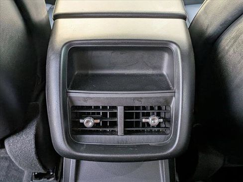 Used 2024 Cadillac Lyriq Tech image 17