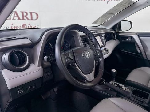 Used 2018 Toyota RAV4 Limited image 11