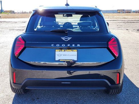 Used 2025 MINI Cooper 2-Door Hardtop image 7