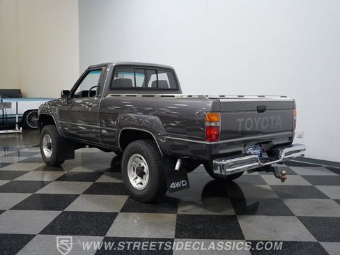 Used 1987 Toyota Pickup 4x4 Regular Cab image 10