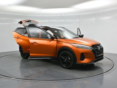 Used 2023 Nissan Kicks SR FWD image 31