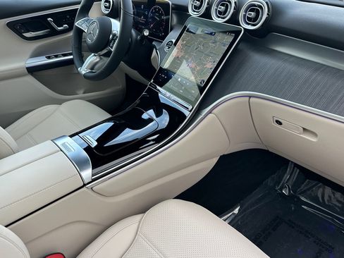 New 2026 Mercedes-Benz GLC 300 4MATIC image 16