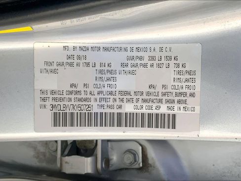 Used 2019 Toyota Yaris LE FWD image 35