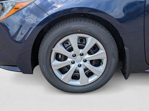 New 2025 Toyota Corolla LE image 10