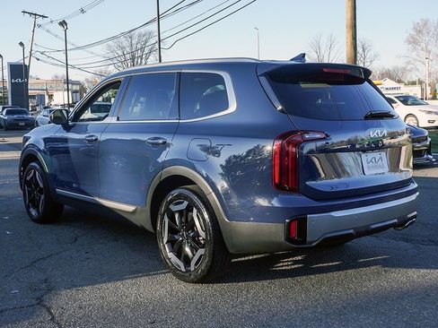 Used 2024 Kia Telluride S w/ S Sunroof Package image 9