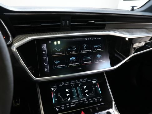 Used 2024 Audi RS 6 performance image 46