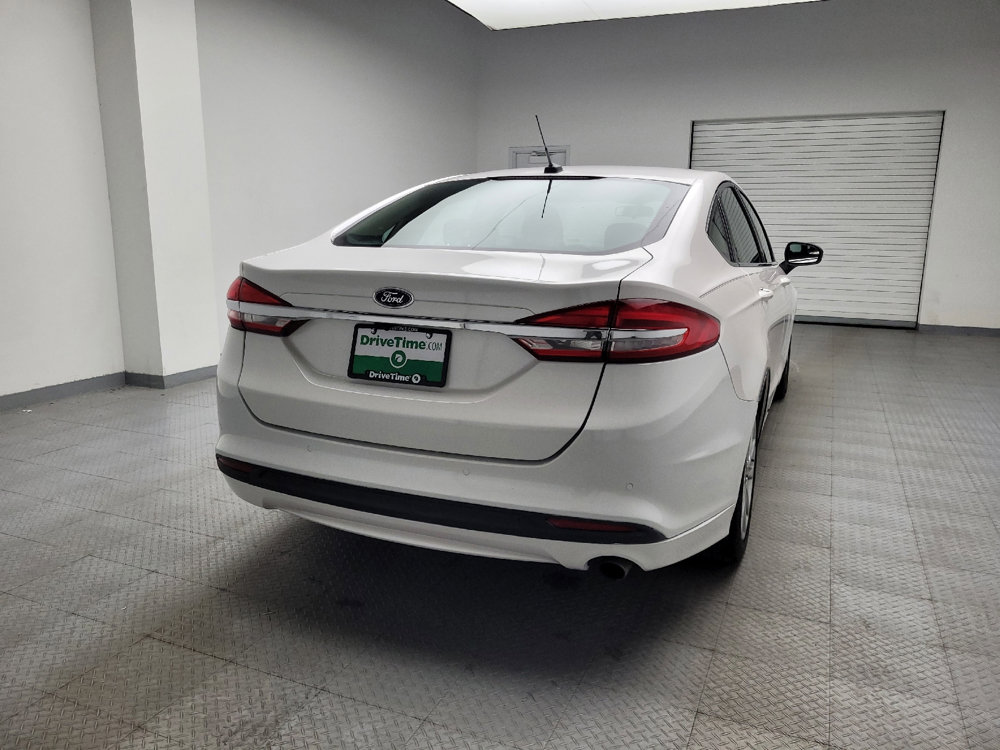 Used 2017 Ford Fusion SE w/ Fusion SE Technology Package FWD image 7