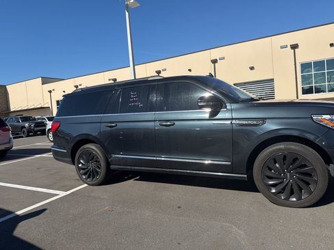 Used 2021 Lincoln Navigator L Black Label w/ Special Edition Package image 2