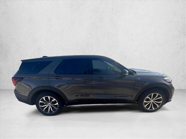 New 2027 Ford Explorer ST-Line AWD/4WD image 5