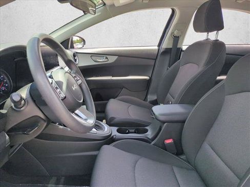 Used 2023 Kia Forte LXS w/ LXS Technology Package FWD image 15
