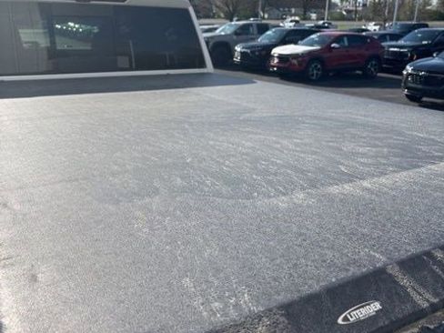 Used 2023 GMC Sierra 3500 Denali w/ Denali Ultimate Package image 11