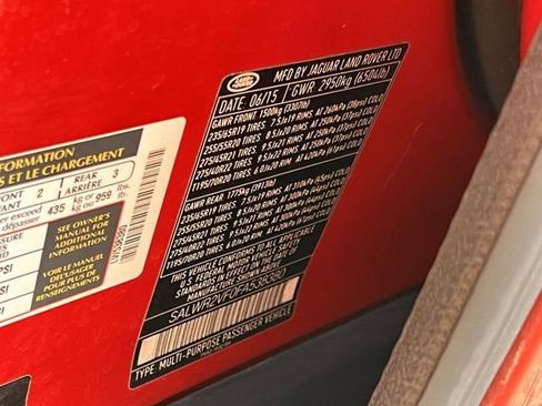 Used 2015 Land Rover Range Rover Sport HSE image 32