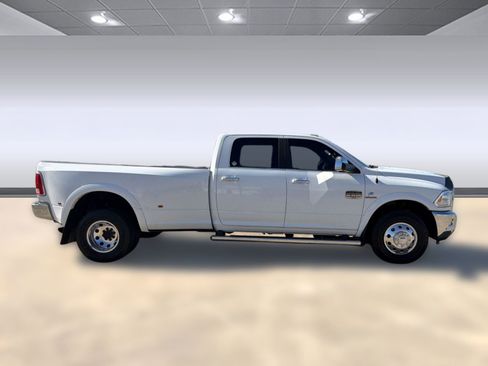 Used 2018 RAM 3500 Laramie Longhorn image 8