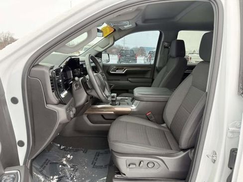 Used 2024 Chevrolet Silverado 1500 RST image 12