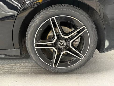 Used 2022 Mercedes-Benz A 220 4MATIC w/ AMG Line image 7