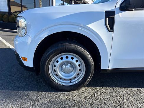 Used 2022 Ford Maverick XL image 13