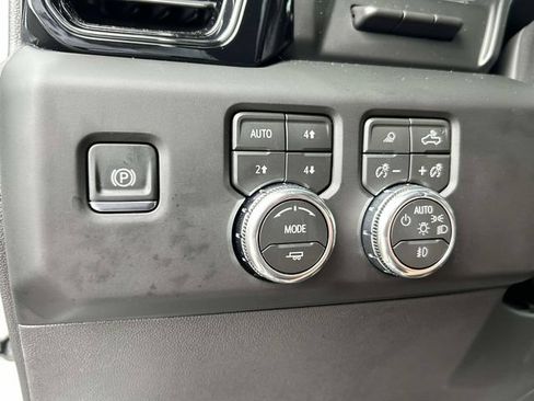 Used 2026 GMC Sierra 1500 AT4 w/ AT4 Premium Package AWD/4WD image 19