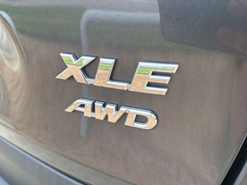Used 2024 Toyota RAV4 XLE AWD/4WD image 11