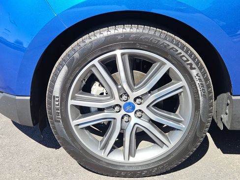 Used 2020 Ford Edge Titanium image 5