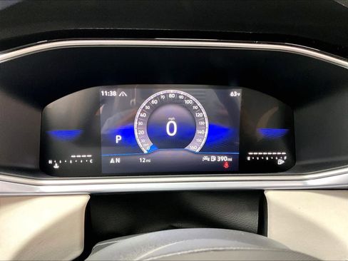 New 2026 Volkswagen Taos SE AWD/4WD image 19