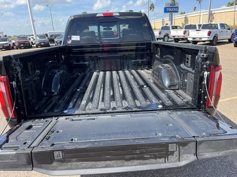 New 2025 Ford F150 Lariat w/ Equipment Group 502A High image 26