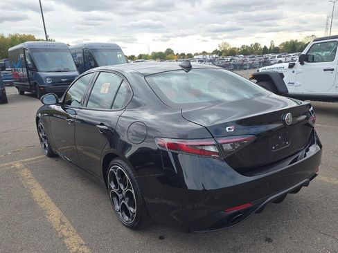 Used 2024 Alfa Romeo Giulia Veloce image 4